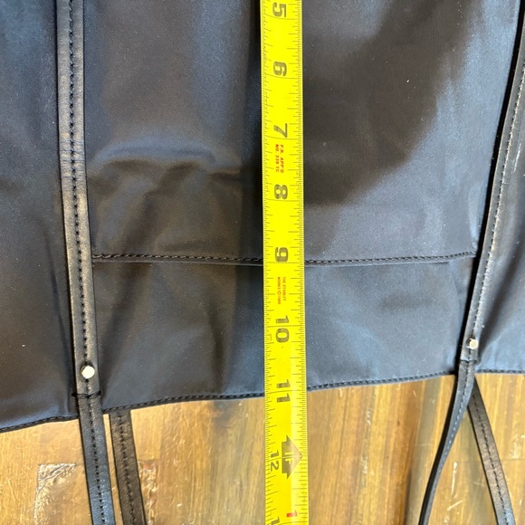 Tumi Black Nylon Travel Tote Cary On Voyager Everyday Top Zip Leather Logo - Picture 13 of 16